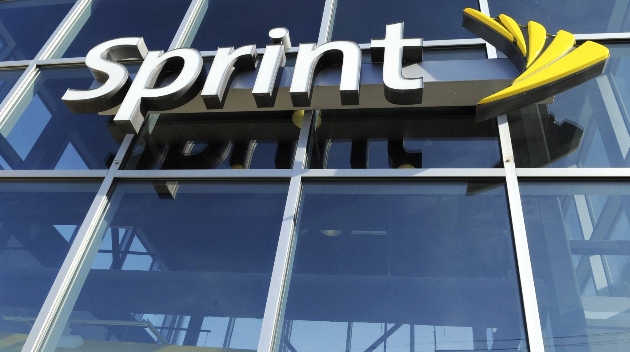 Sprint begins throttling users in congested areas