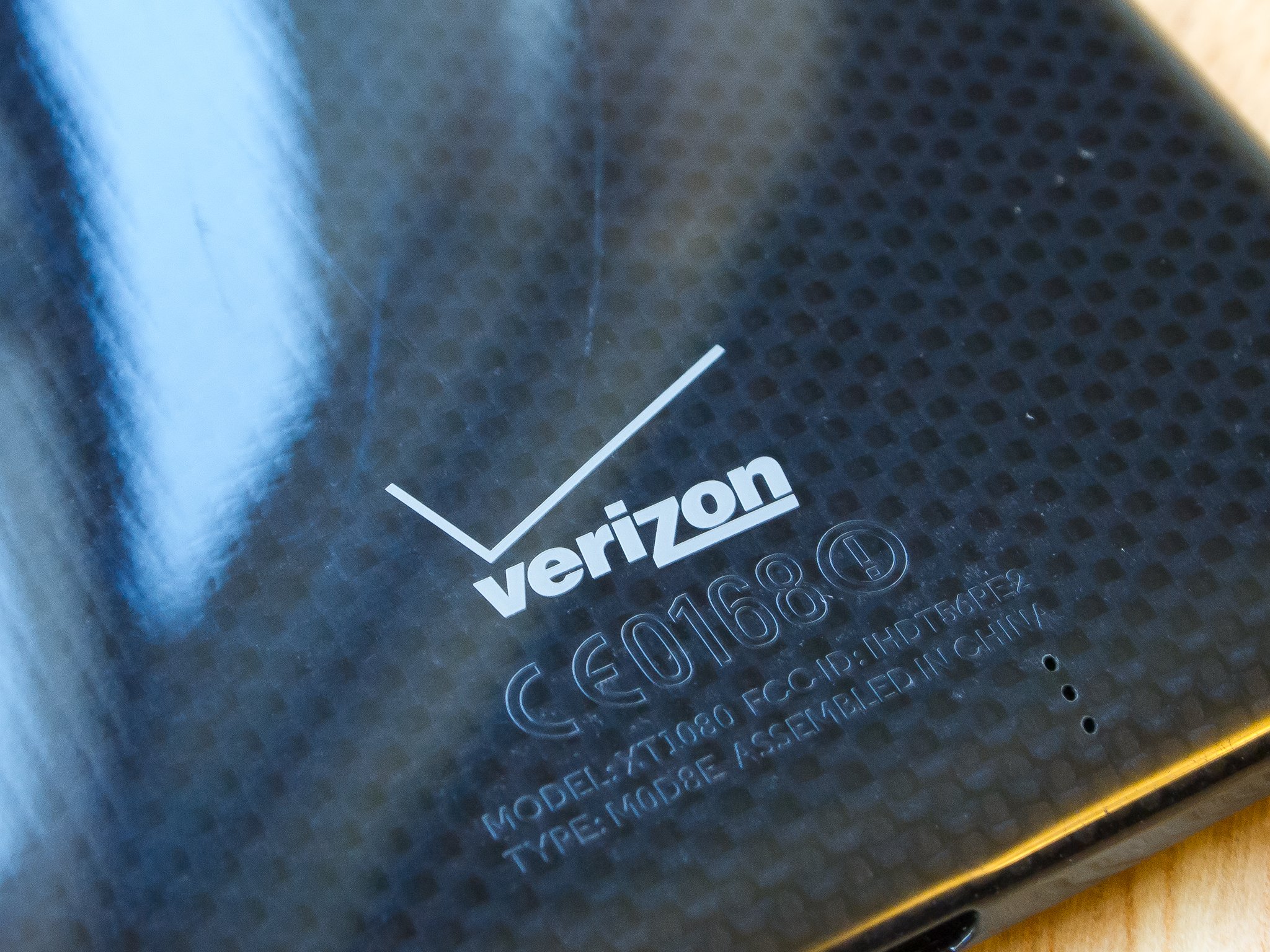 Verizon wants you to buy apps from them, not Google