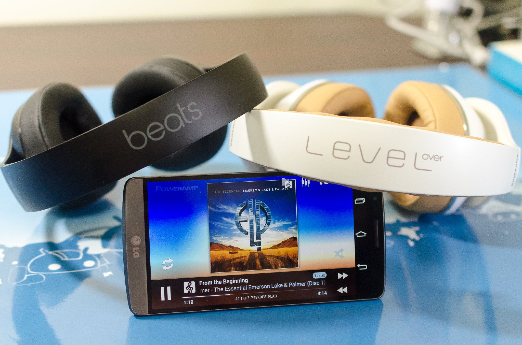 Samsung Level Overs versus Beats Studio Wireless