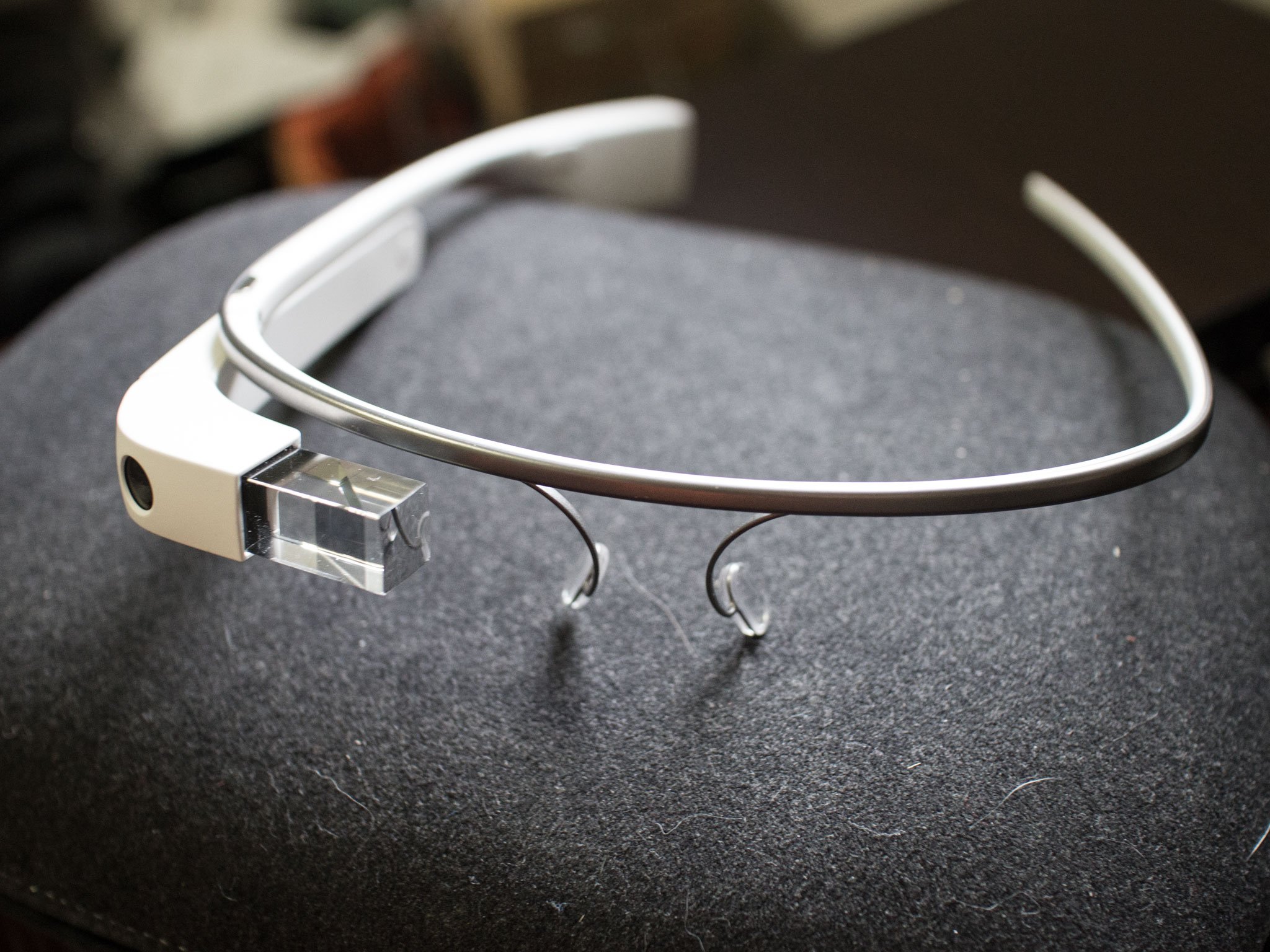 You can now buy the new-and-improved Google Glass 2 thumbnail
