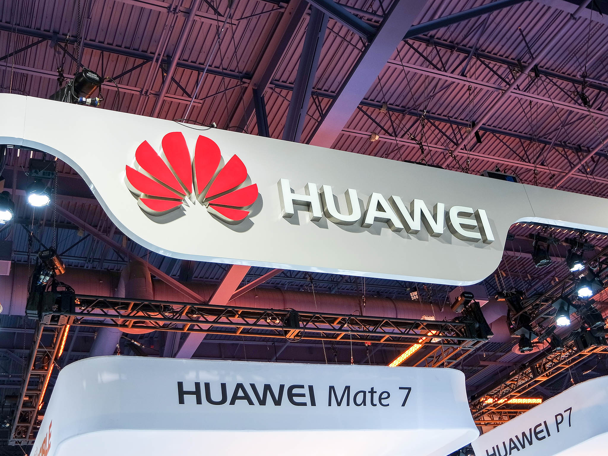يقال إن الولايات المتحدة تستعد لمنع إمدادات الرقائق العالمية لشركة Huawei 2