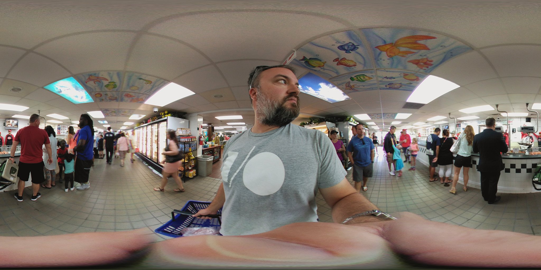 Phil buying fish in 360 degrees