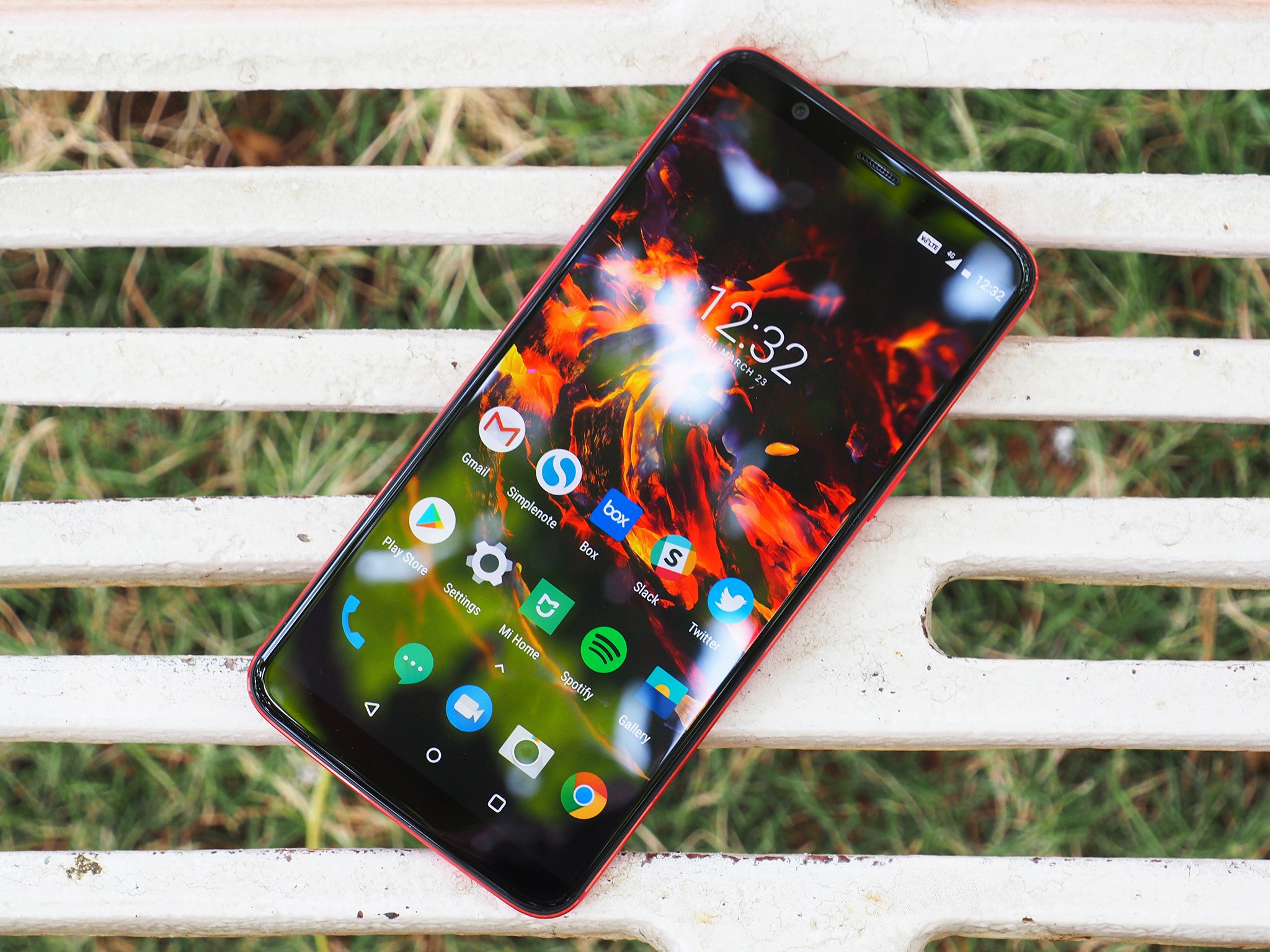 OnePlus 5 and 5T phones are finally receiving the stable Android 10 update thumbnail