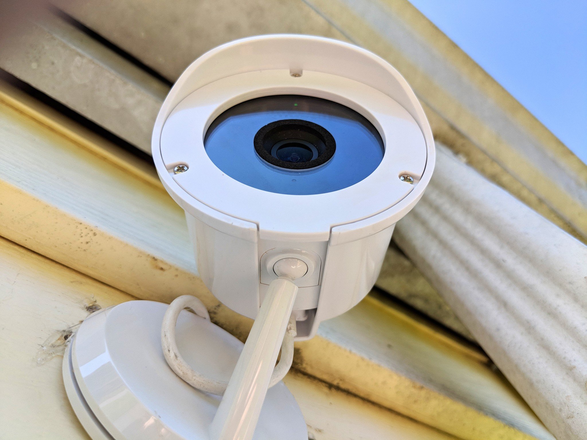 How to use an Amazon Cloud Cam outdoors 