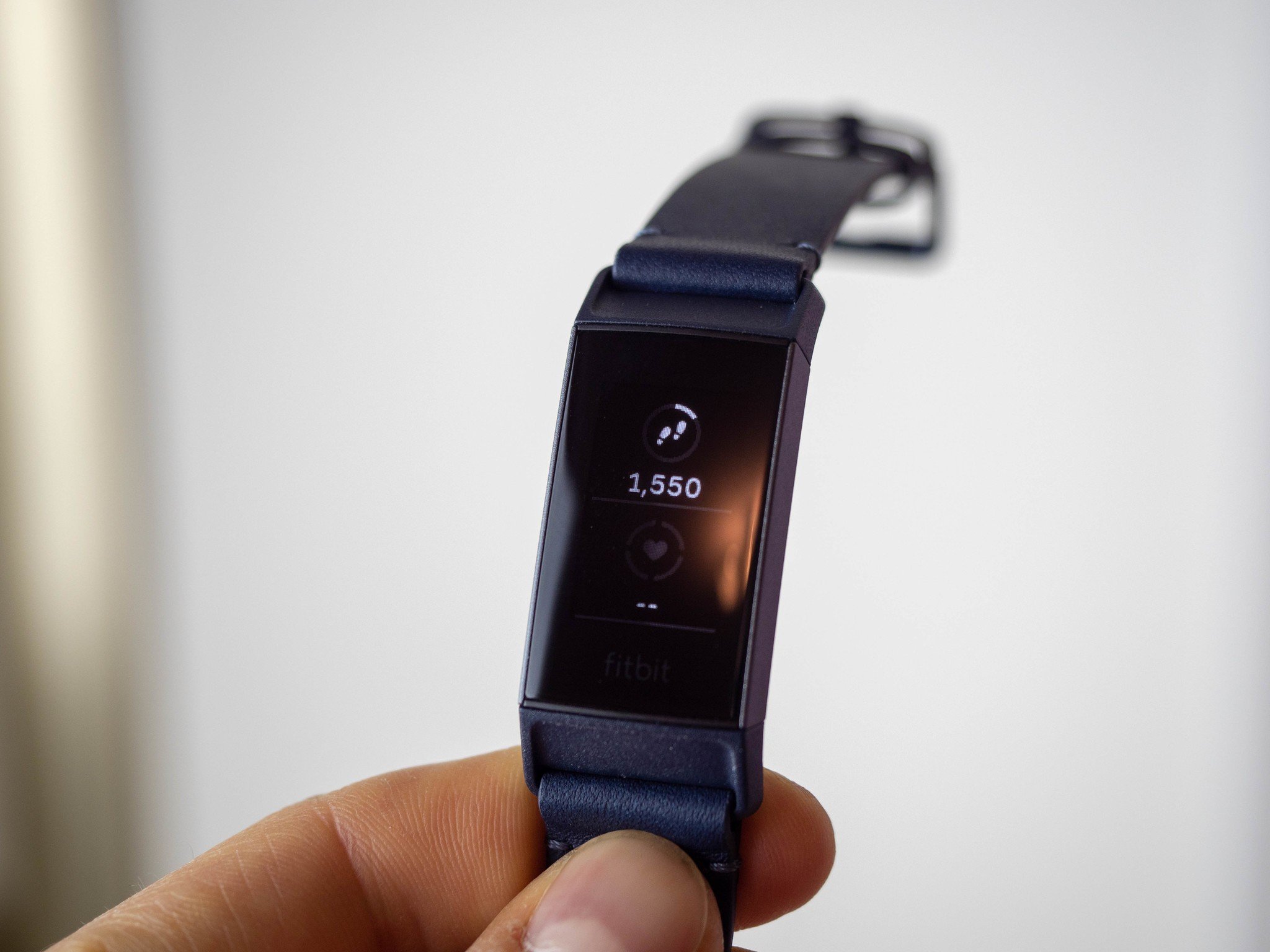 fitbit charge 3 horween leather band review