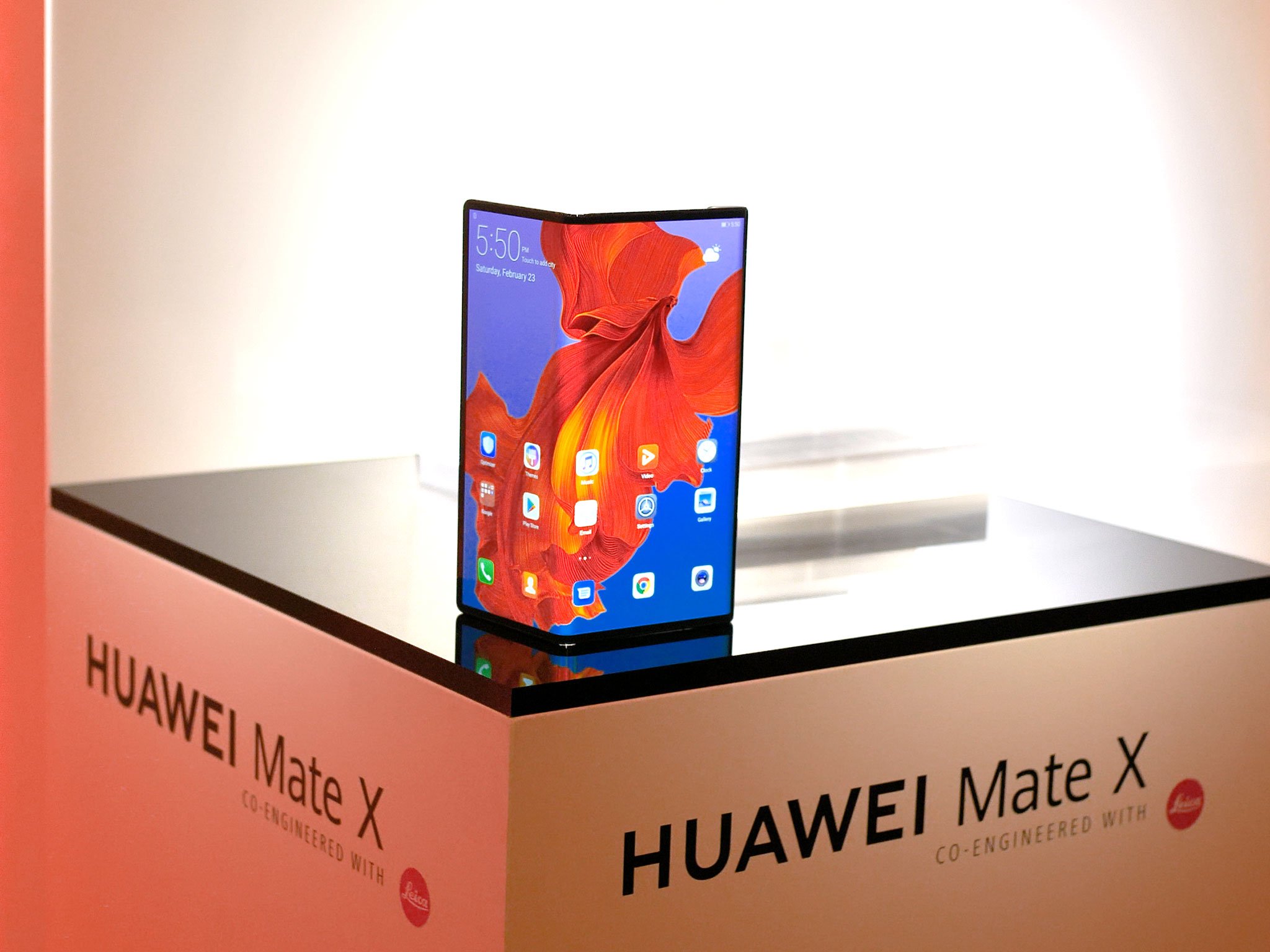 Huawei Mate X снова задерживается, теперь прибудет в ноябре 121
