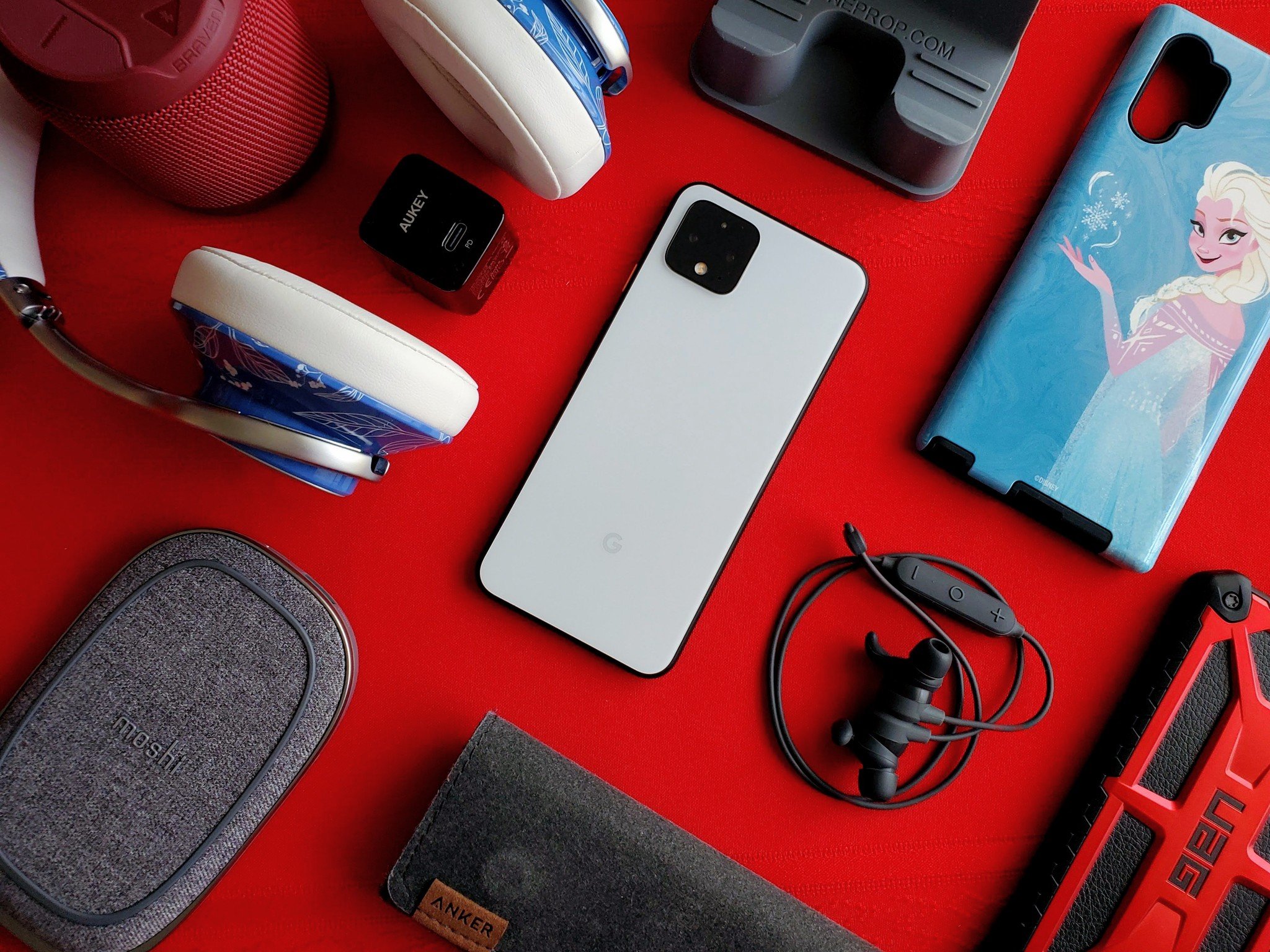 Best Accessories to Buy After Unwrapping Your New Android Phone