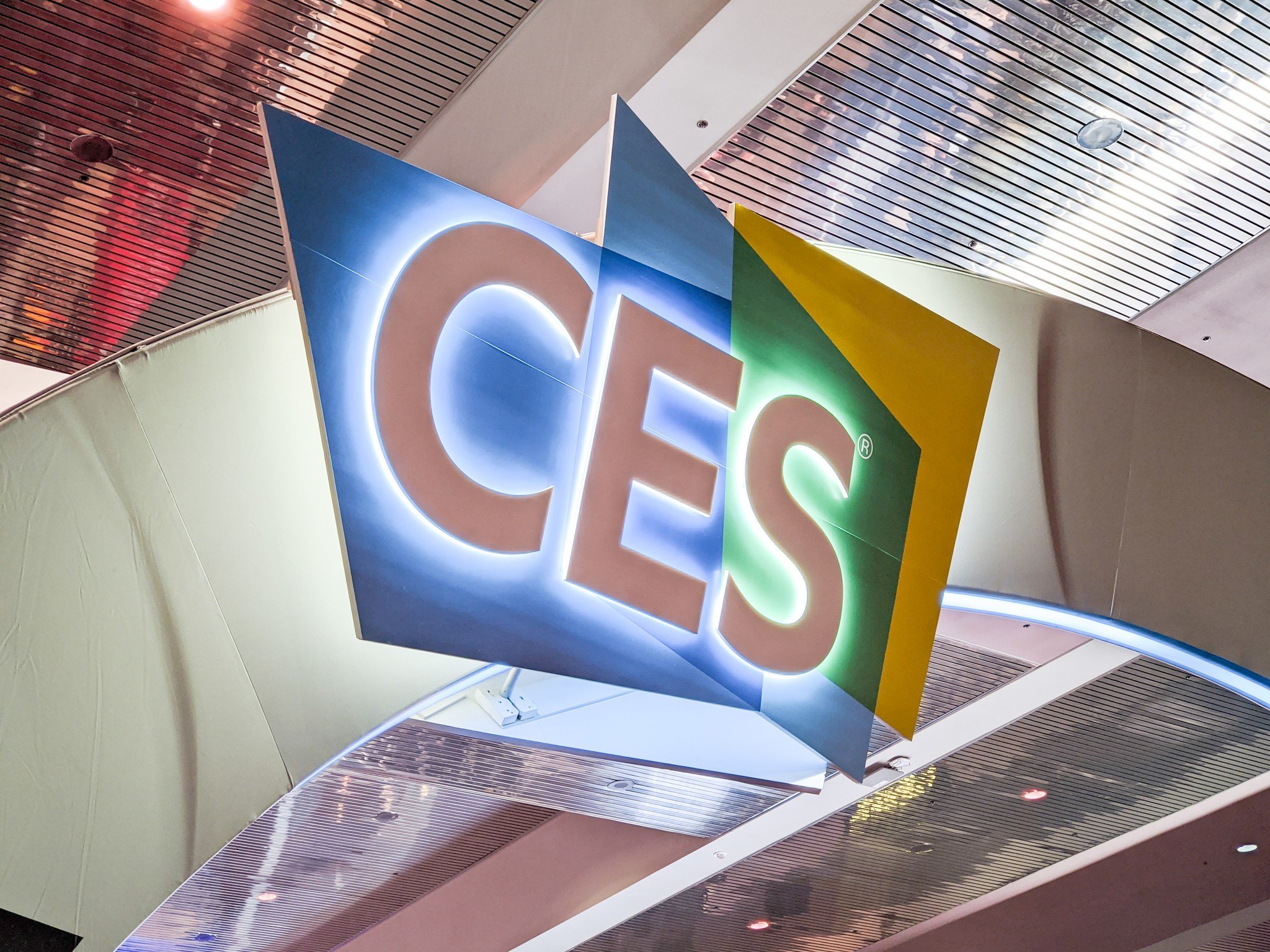 OnePlus, AMD and MSI are the latest companies to cancel their participation in CES in person