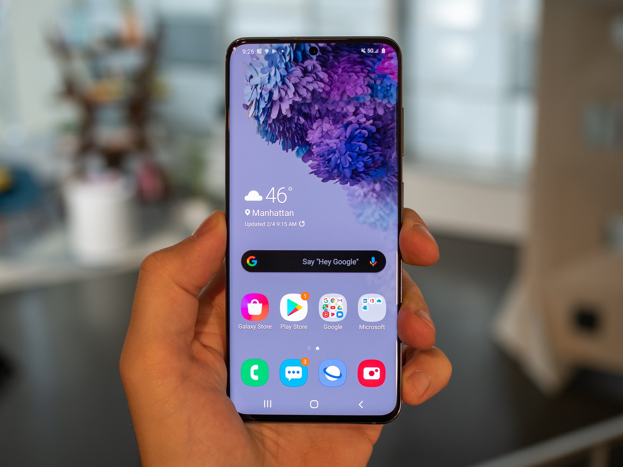 Samsung Galaxy S20 vs. OnePlus 7T: Which should you buy? thumbnail