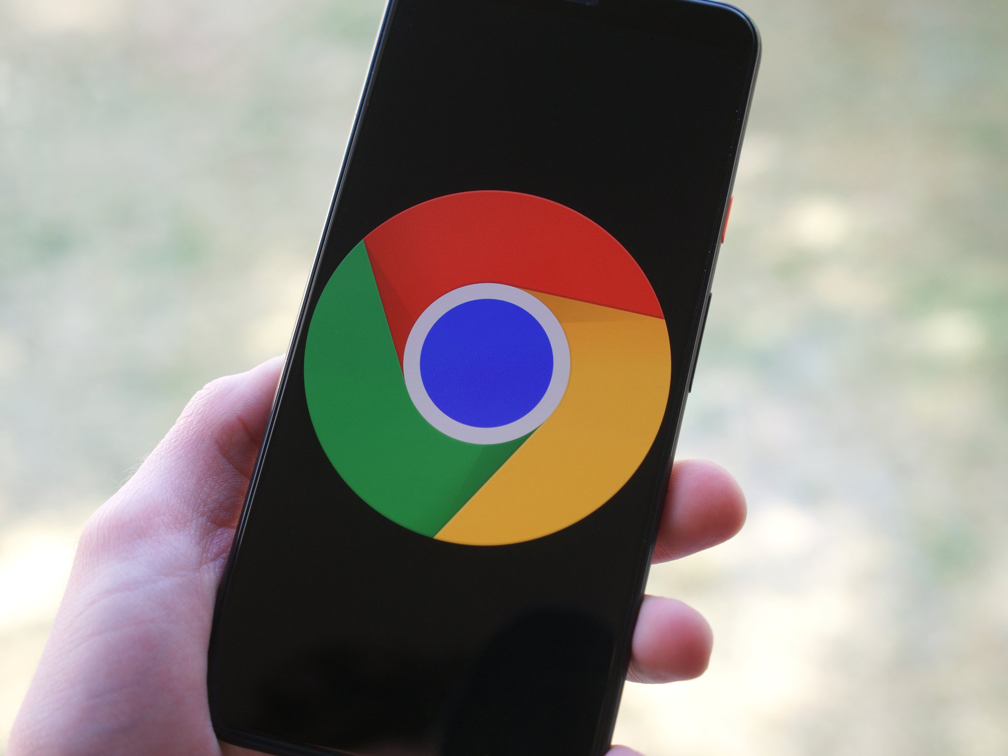 google-gives-the-chrome-icon-a-new-look-finally-flattens-it-out
