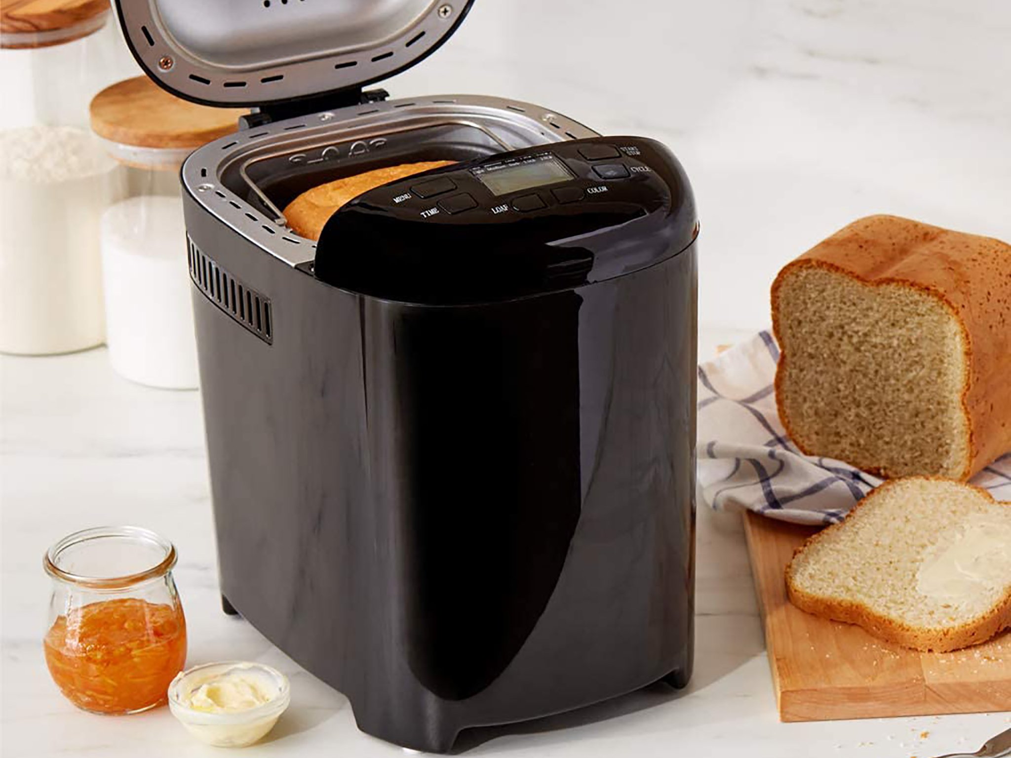 Amazon Basics Bread Making Machine Black Lifestyle