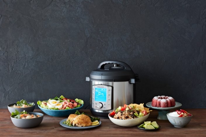 should-you-buy-the-instant-pot-duo-evo-plus-or-the-ninja-foodi-11-in-1-pro