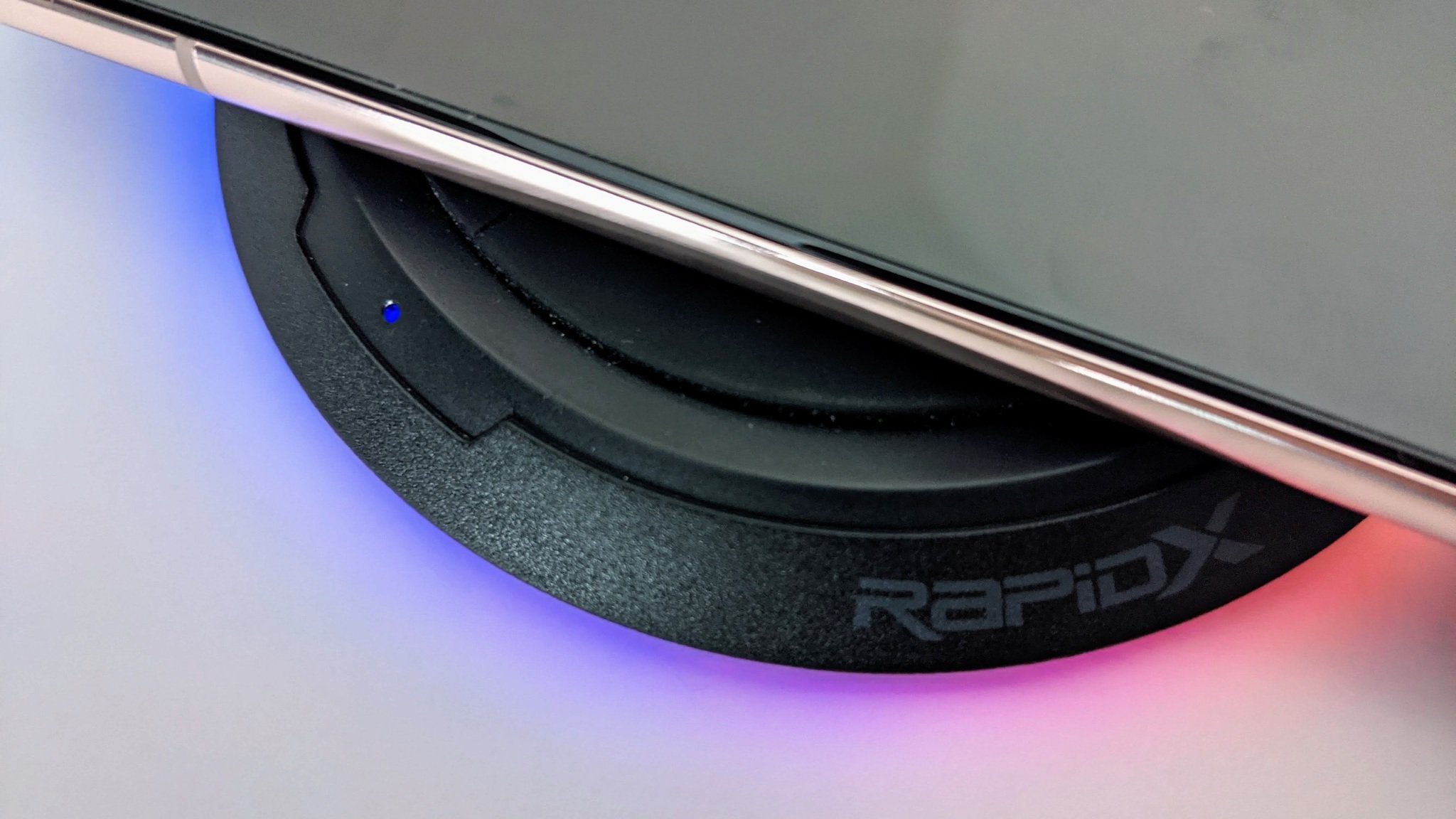 RapidX Wireless Chrger Led Colors Alt
