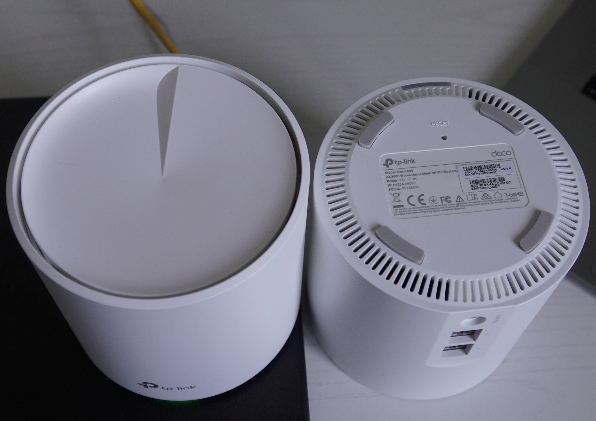 TP-Link Deco X60 Review top and bottom