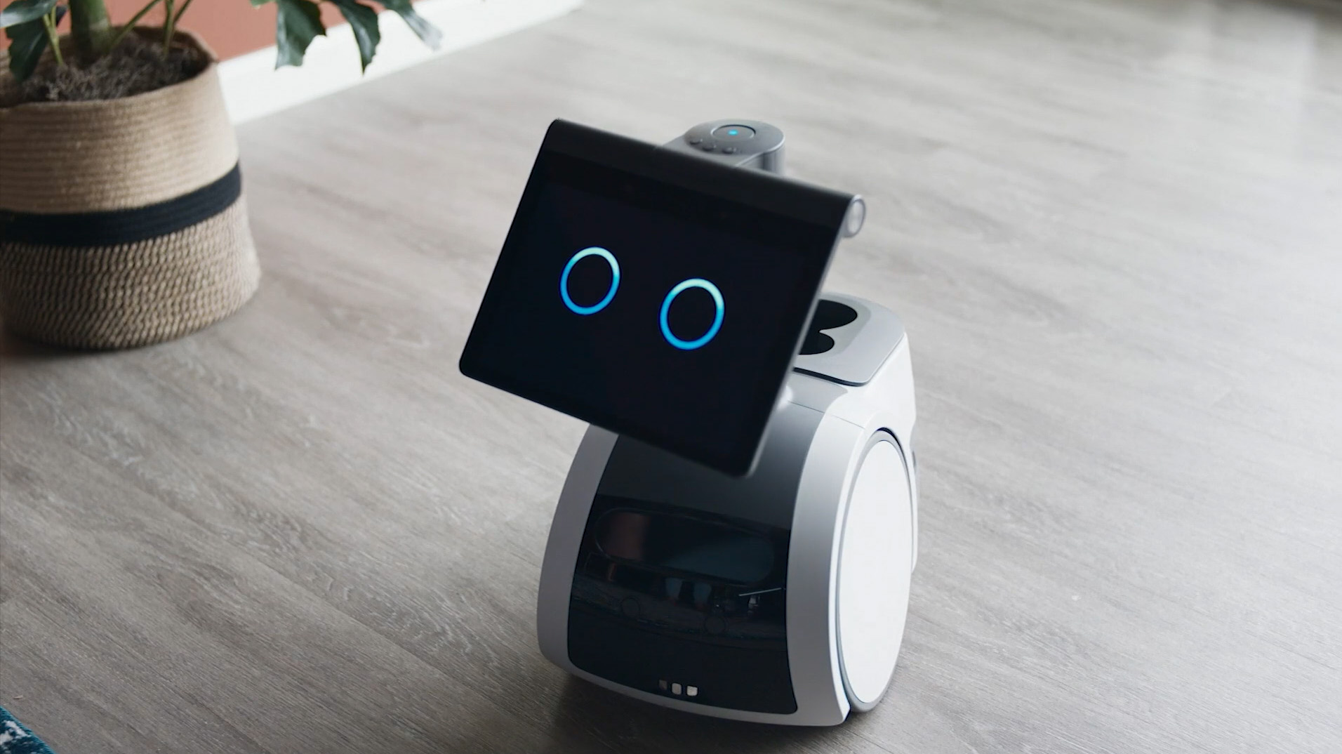 Cara de robot de Amazon Astro