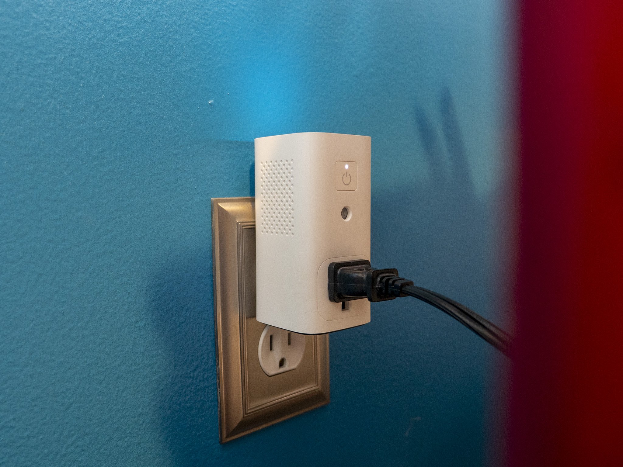 How to Save on Heating and Air Conditioning with Smart Plugs