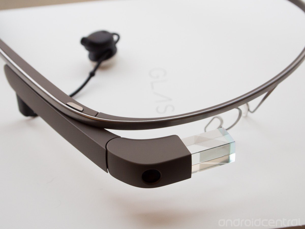 Google Glass moves to 'open beta' sales, still carries Explorer name