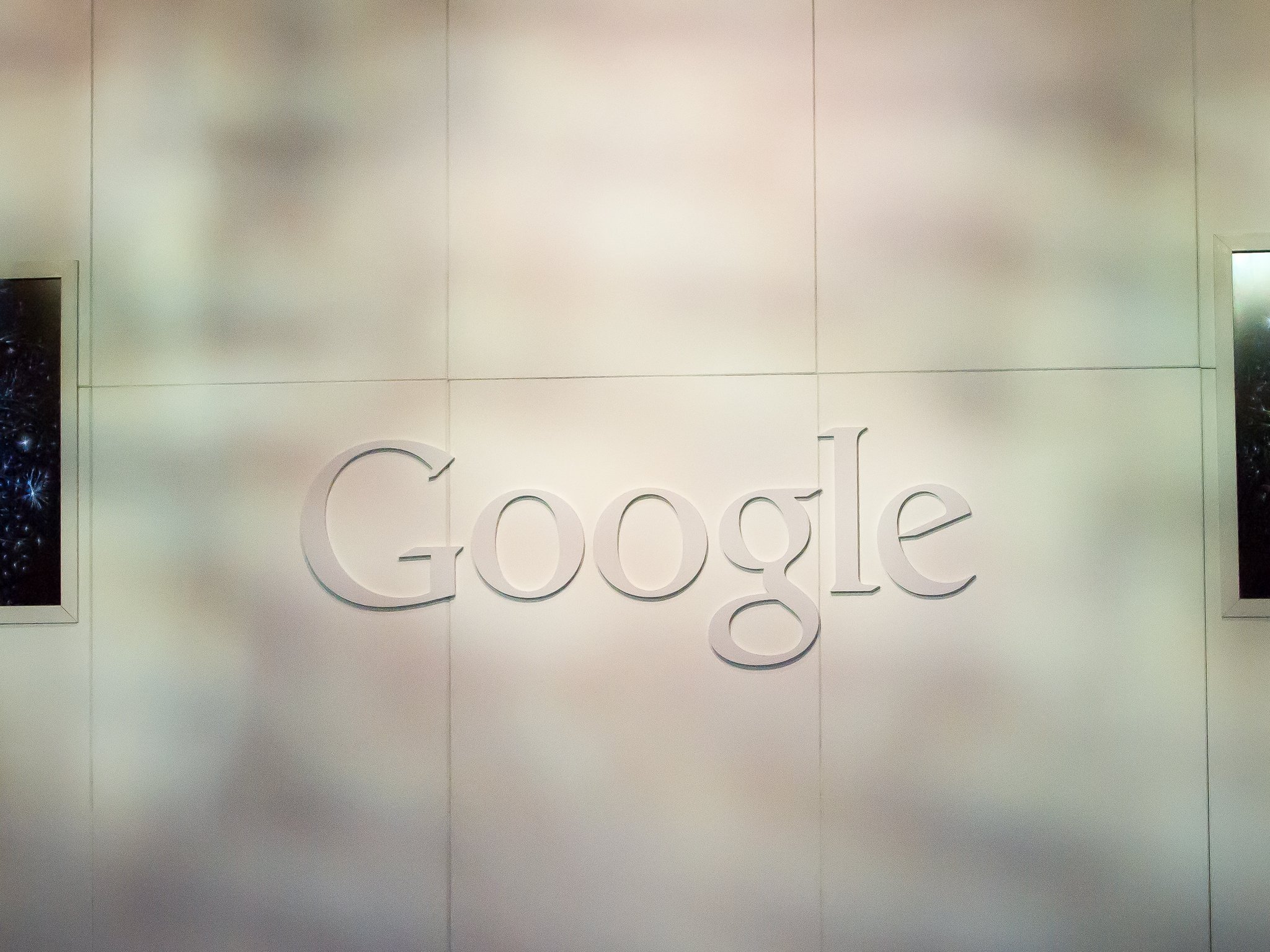 Judge dismisses antitrust case against Google over bundled apps and services