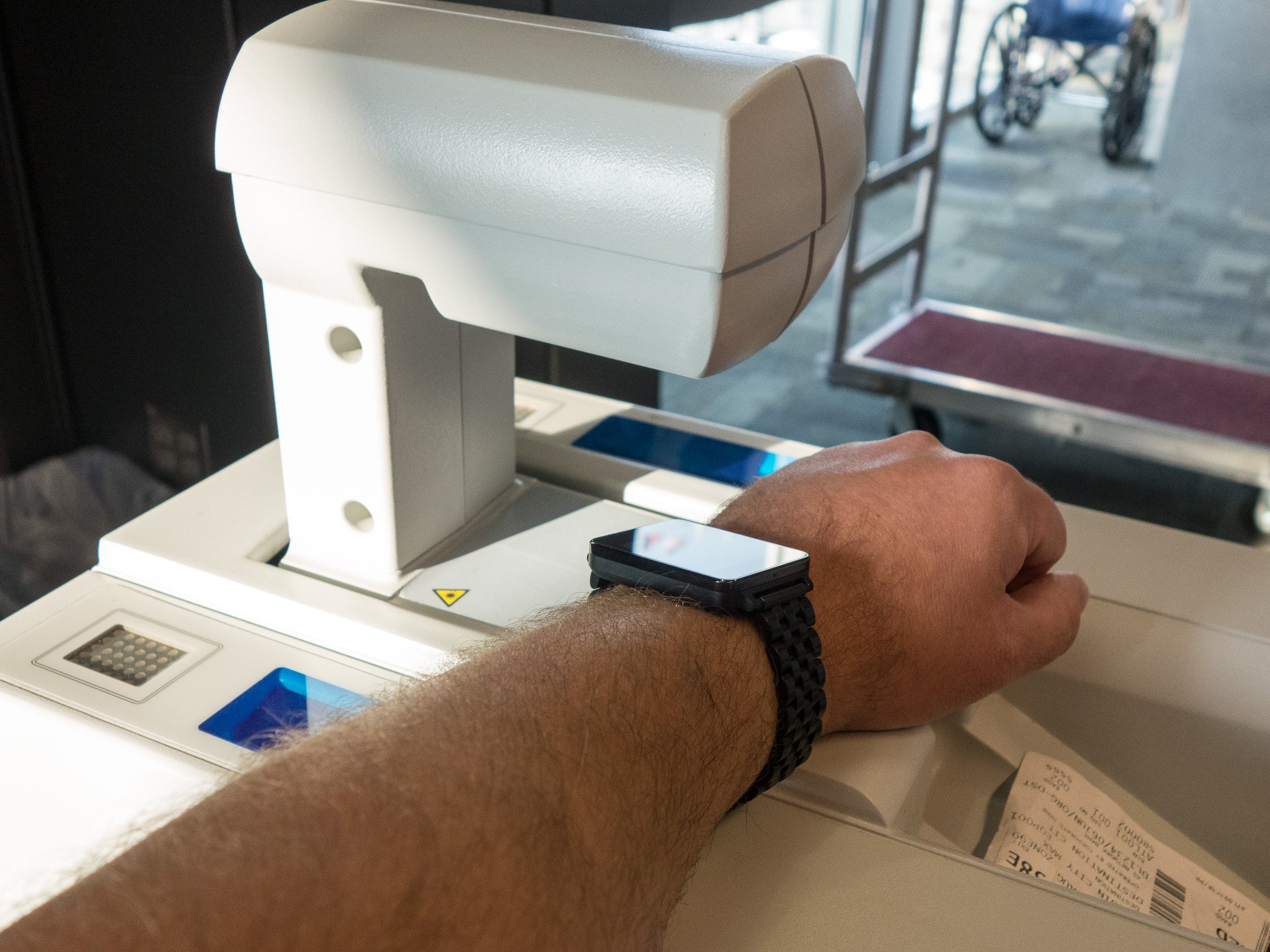 A smartwatch and a barcode scanner — it&#39;s not always this easy