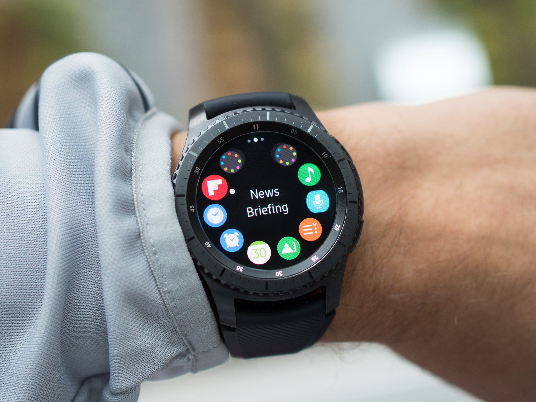How to rearrange the Samsung Gear S3's 