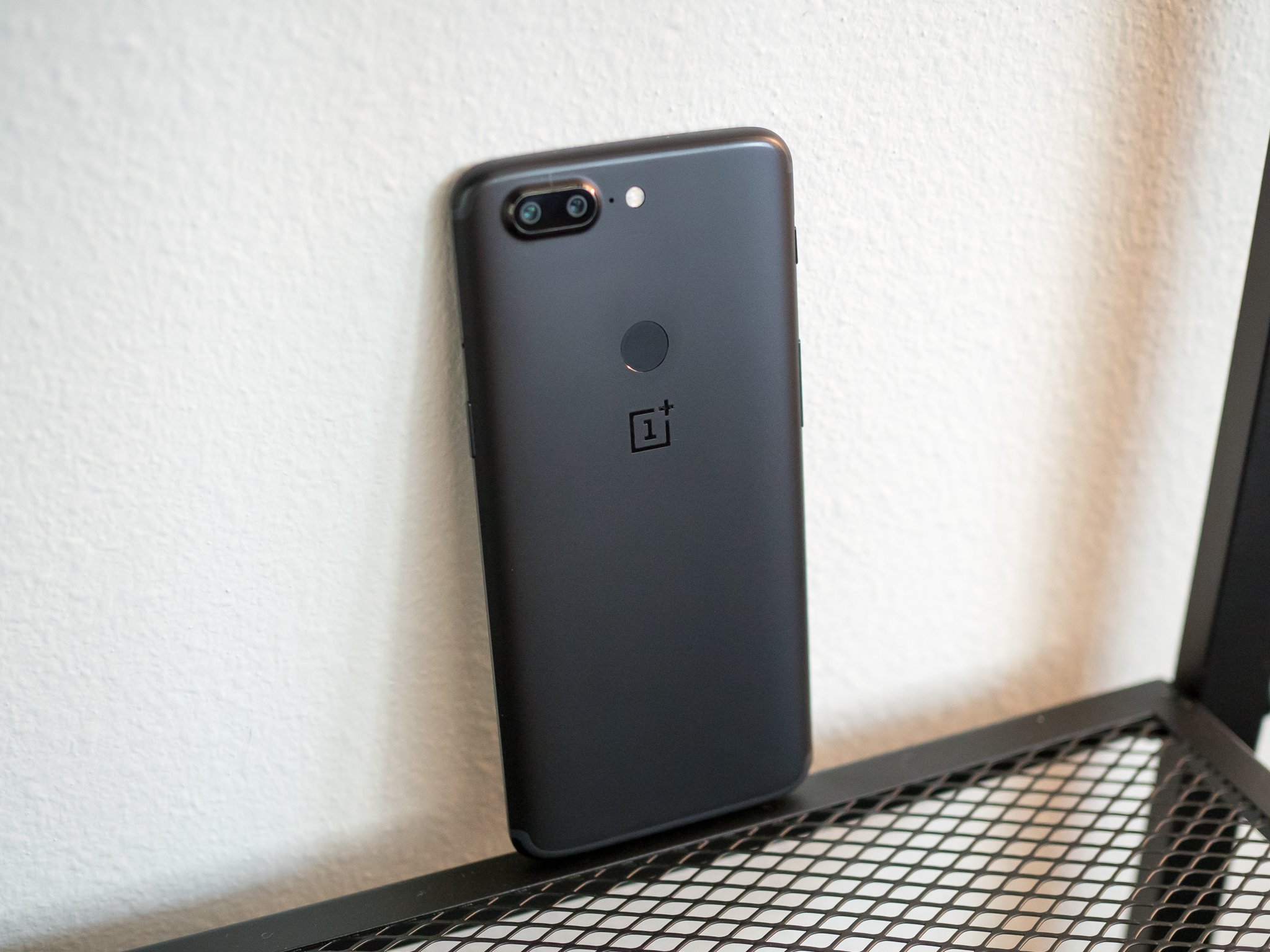 OnePlus 5T and OnePlus 5
