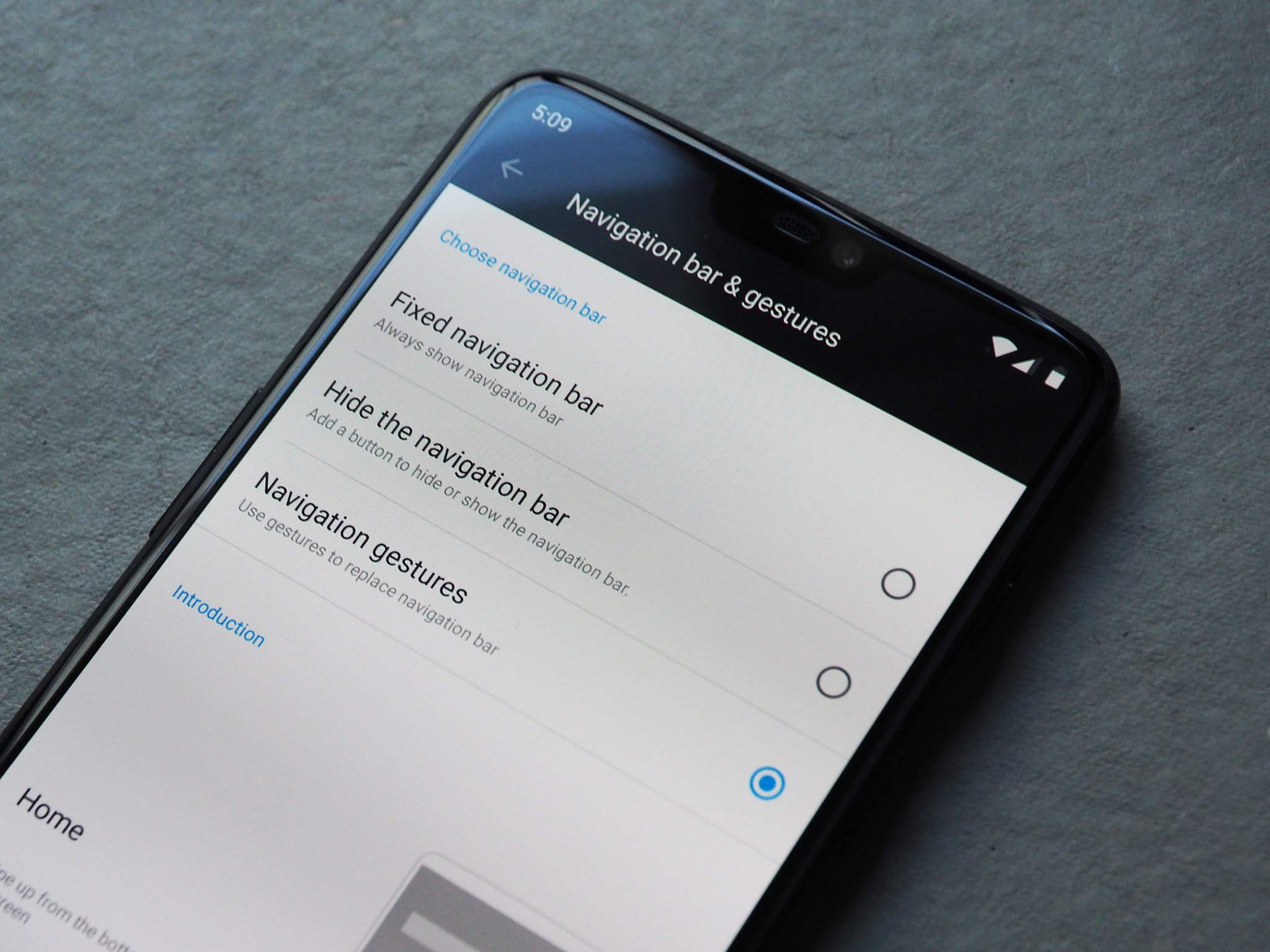 How to enable navigation gestures on the OnePlus 6