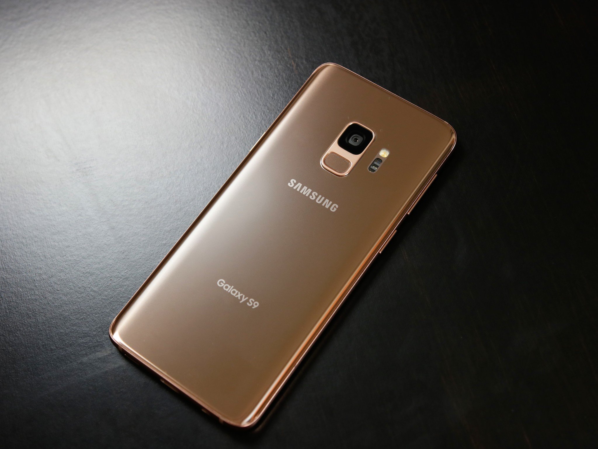 Sunrise Gold Samsung Galaxy S9