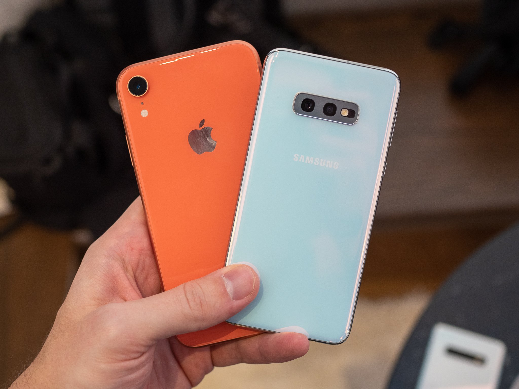 should i buy the iphone xr