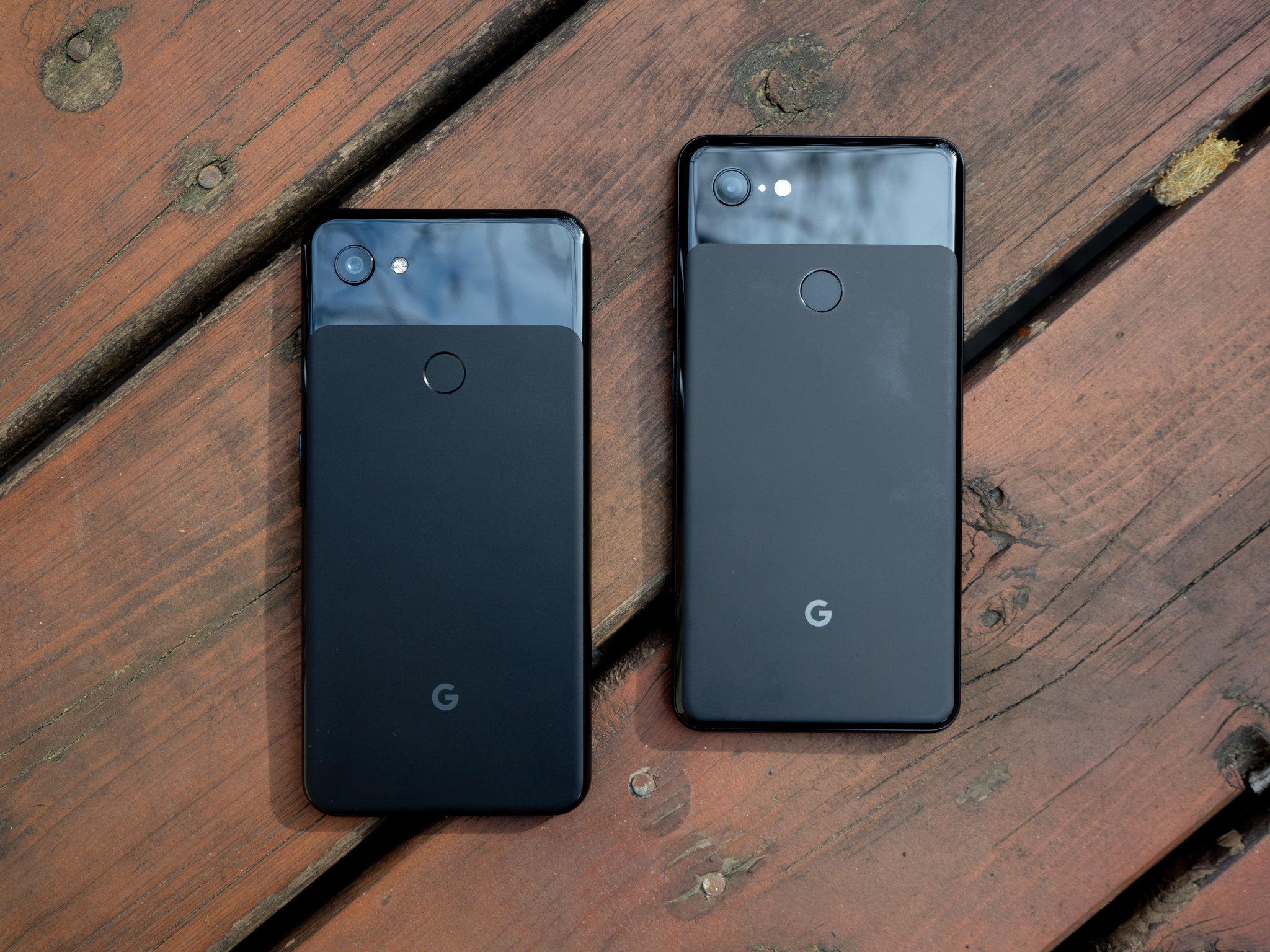 https://www.androidcentral.com/sites/androidcentral.com/files/styles/large_wm_brw/public/article_images/2019/05/google-pixel-3a-xl-vs-3-xl-1.jpg?itok=98AWwNd_