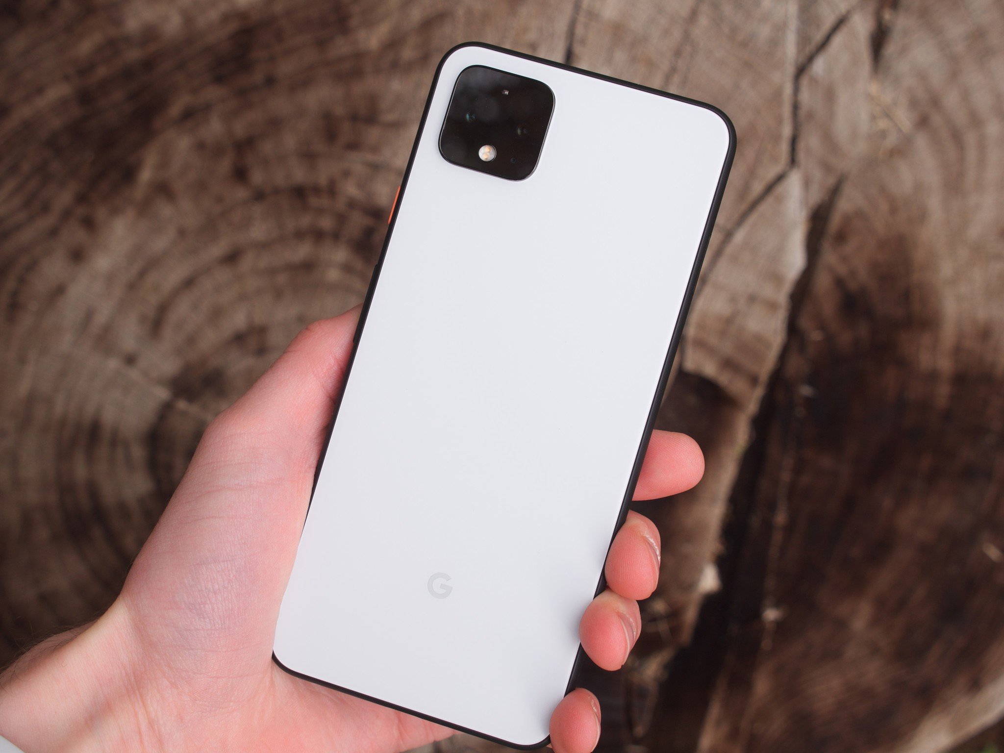 Holding a Clearly White Pixel 4 XL
