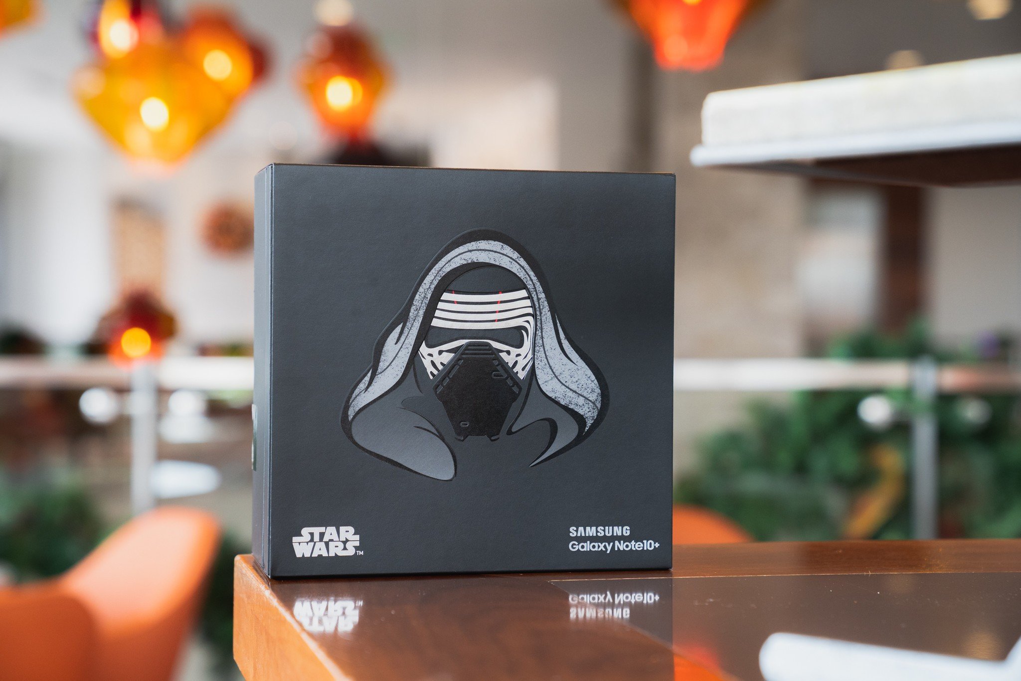 Galaxy Note 10+ Star Wars Edition packaging