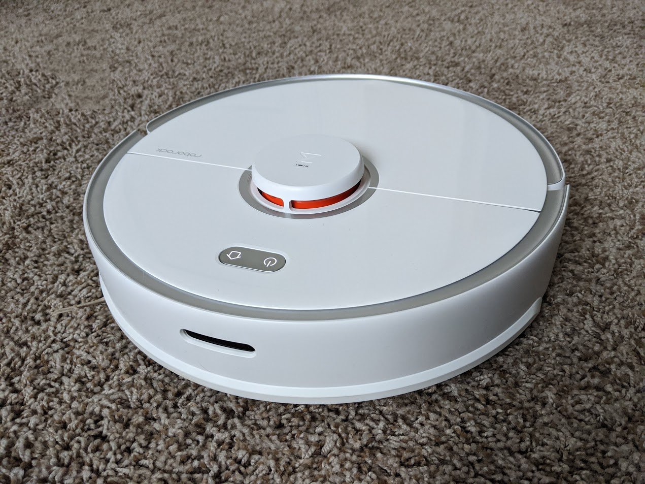 https://www.androidcentral.com/sites/androidcentral.com/files/styles/large_wm_brw/public/article_images/2019/12/roborock-s5-max-robot-vacuum-001.jpg?itok=dGY0WxvO