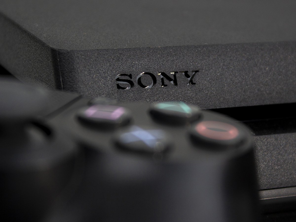 Sony logo with Playstation controller