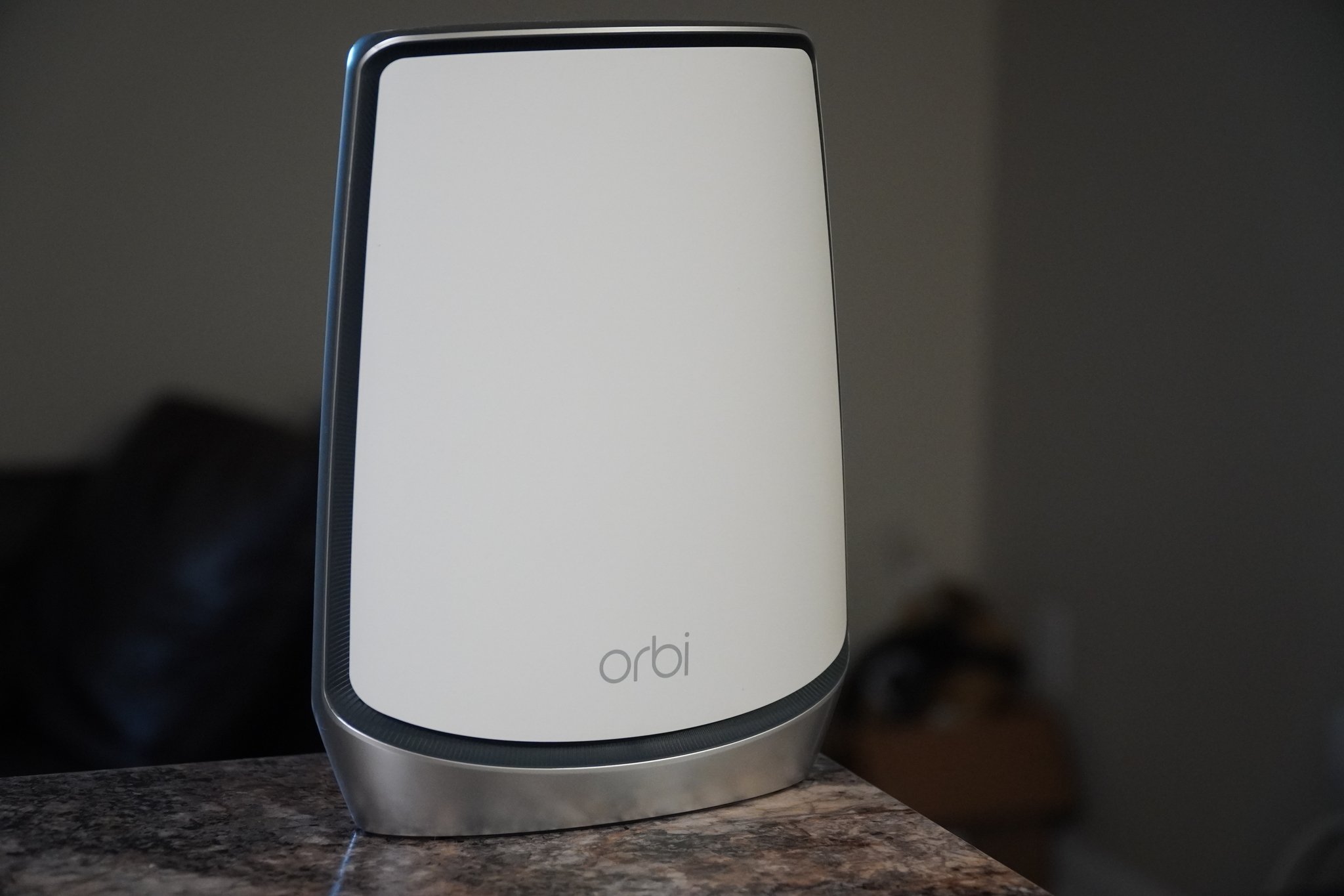 https://www.androidcentral.com/sites/androidcentral.com/files/styles/large_wm_brw/public/article_images/2020/07/netgear-orbi-full-hero.jpg
