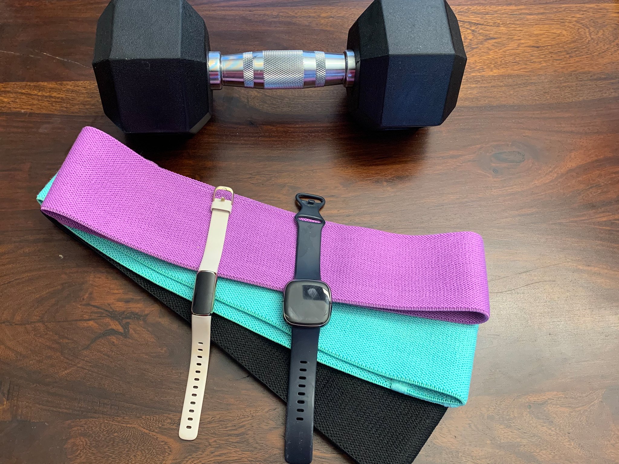 Fitbit Luxe Fitbit Sense With Workout Gear