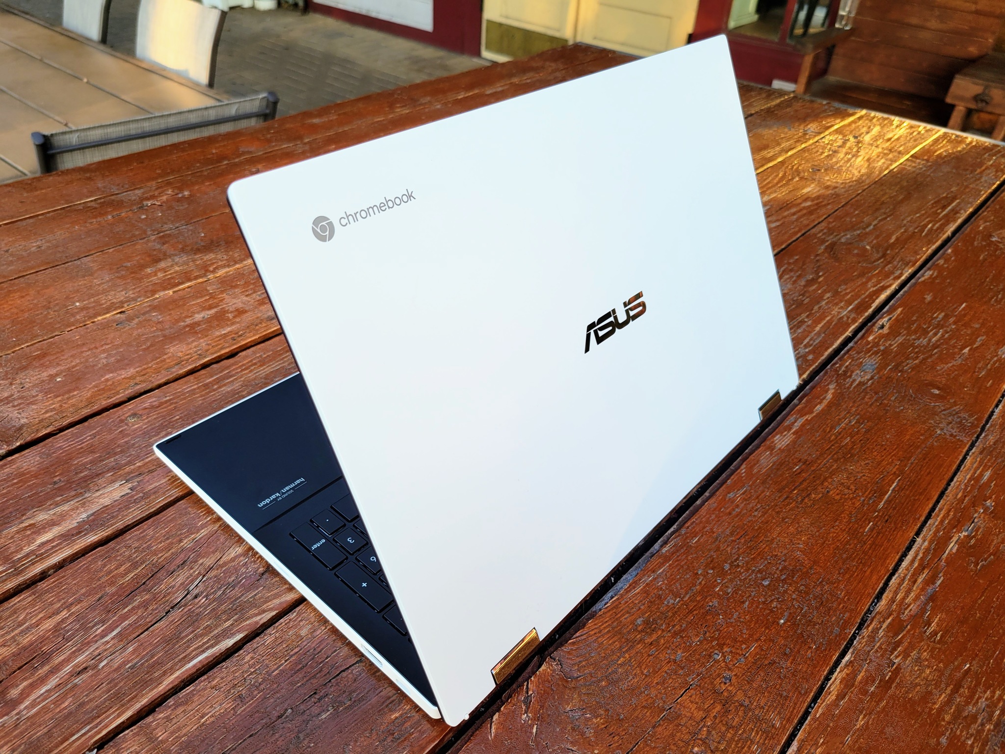 ASUS Chromebook Flip C536