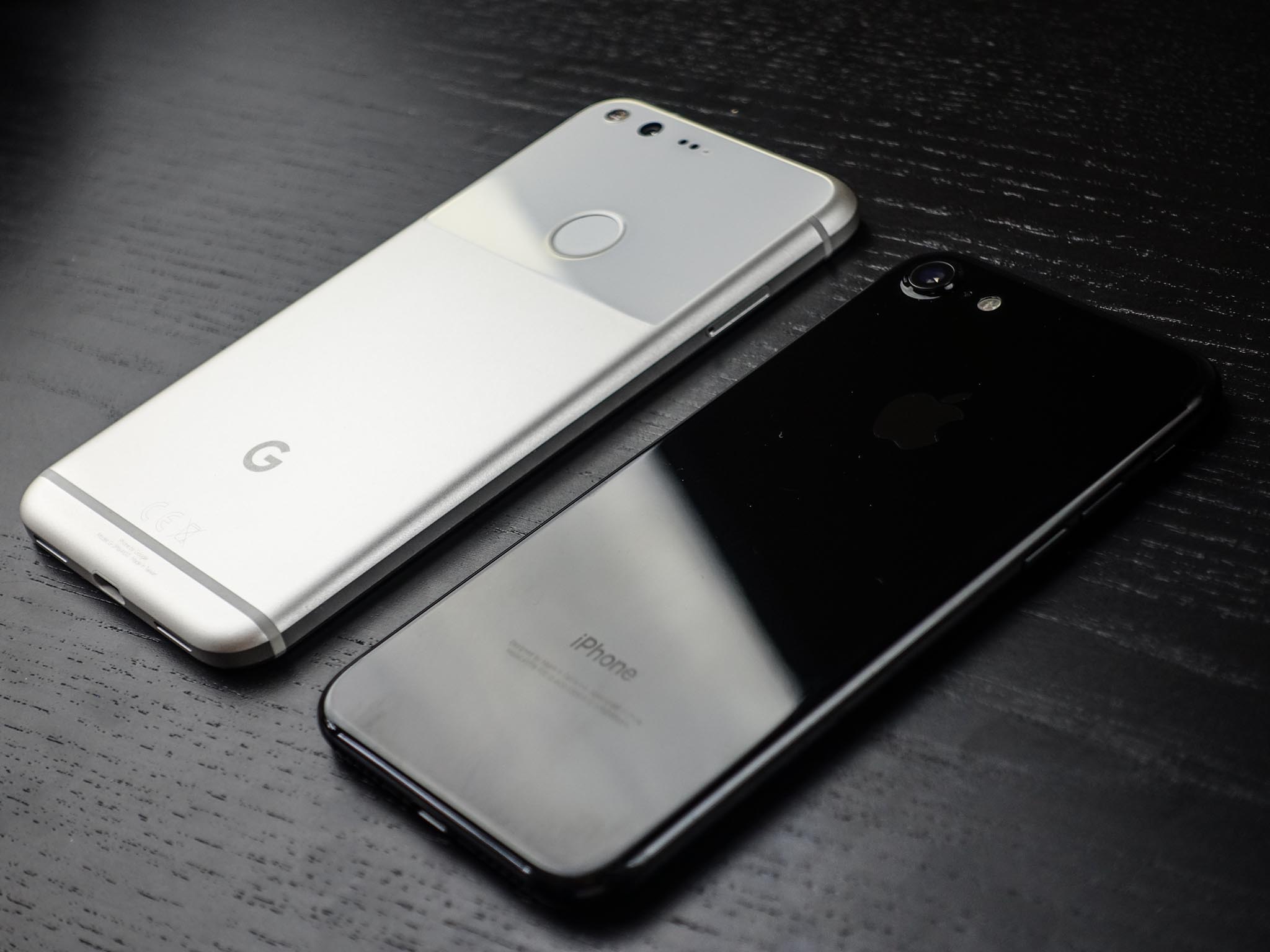 Google Pixel and iPhone 7