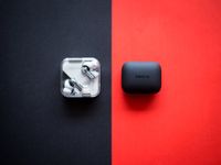 Nada orelha (1) vs. OnePlus Buds Pro: Qual você deve comprar?