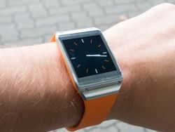 Samsung Galaxy Gear down to £125 at O2 UK this weekend