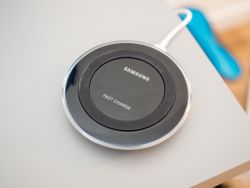 A quick look at the Samsung Fast Charge Qi Charging Pad