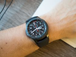 Both variants of the Samsung Gear S3 are now available at Verizon