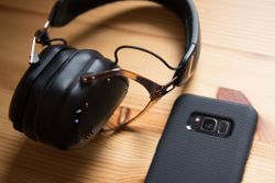 End of the headphone jack, rise of the audiophile