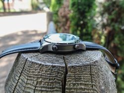 How to customize the shortcut button on the Huawei Watch 2