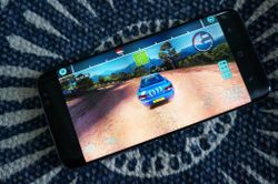 Kick up dirt in Colin McRae Rally for Android
