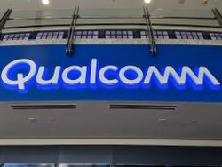 Qualcomm says Apple is switching to Intel LTE modems this year