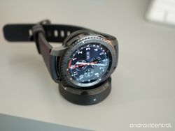 3 great third-party wireless charging docks for the Samsung Gear S3