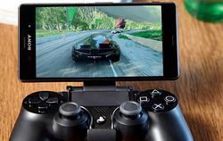Play anywhere with these great PS4 controller phone mounts for your phone