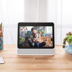 Facebook Portal vs. Facebook Portal Plus: What's the difference?