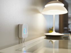 LOHAS vs. Philips Hue: Which Wi-Fi smart bulb should you buy?