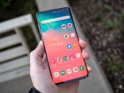 Did you remove the Galaxy S10's screen protector?